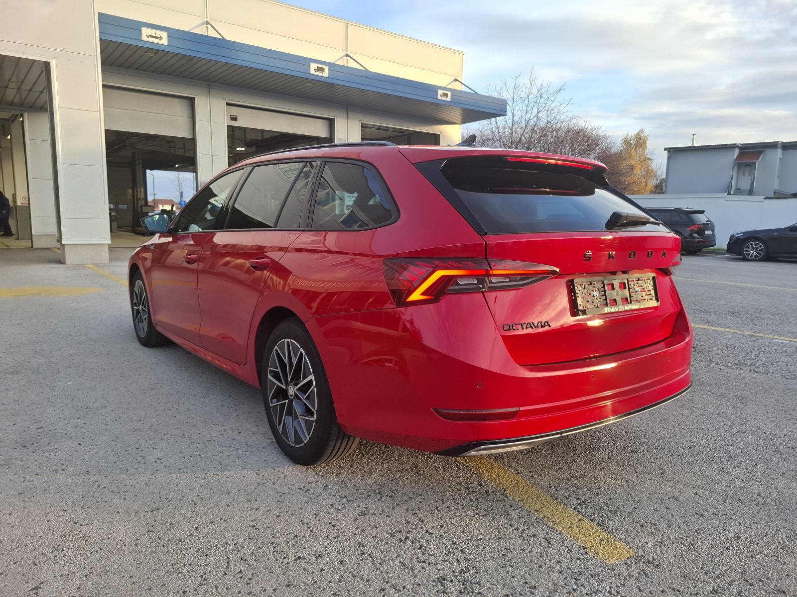 Škoda Octavia Combi 1,5 TSI DSG SPORTLINE - TOP STANJE, fotografija 5