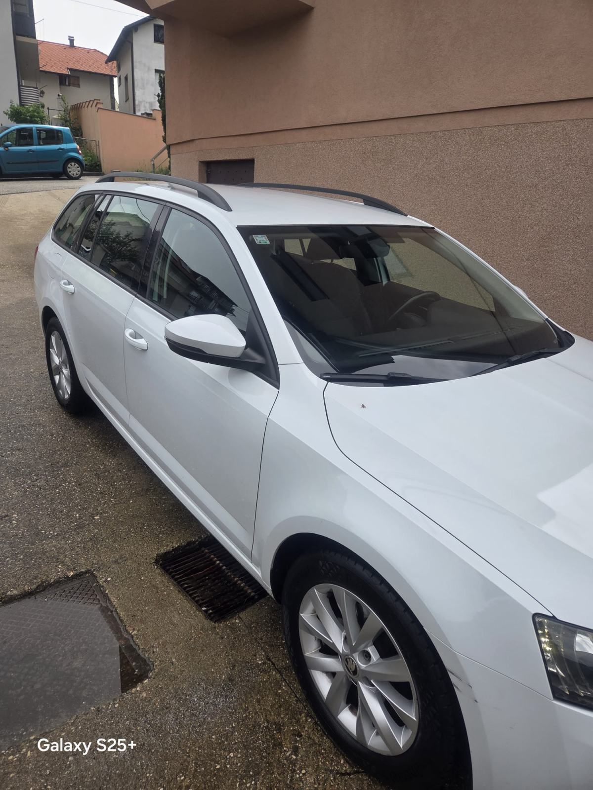 Škoda Octavia Combi 1,6 garancija reg 4/27, fotografija 2
