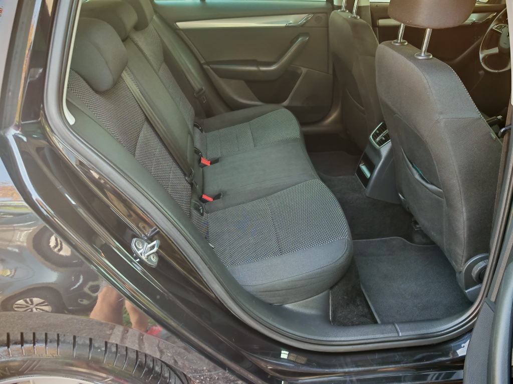 ⭐Škoda Octavia Combi 1,6 TDI◽ 095 808 9663 ◽KUKA◽PRIVAT◽REGISTRIRANA⭐, fotografija 20
