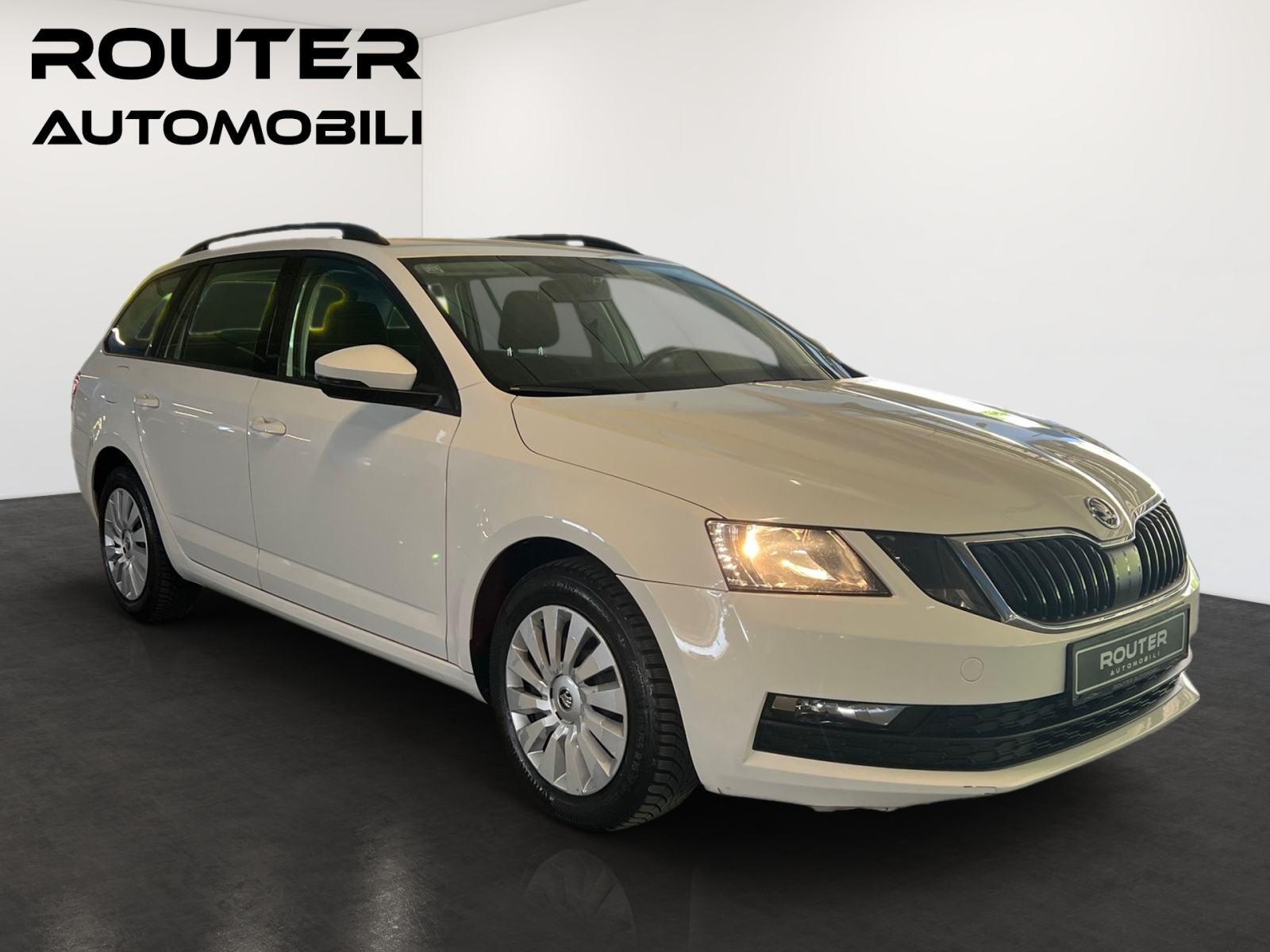 Škoda Octavia Combi 1.6 TDI 115 KS | AMBITION | Leasing bez Učešća, fotografija 2