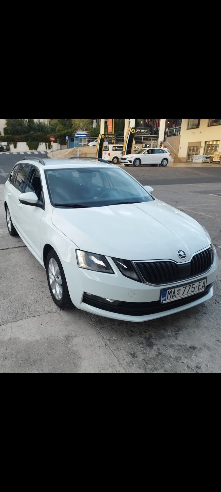 Škoda Octavia Combi 1,6 TDI 115ks reg6/27, pogled izvana - slika 1