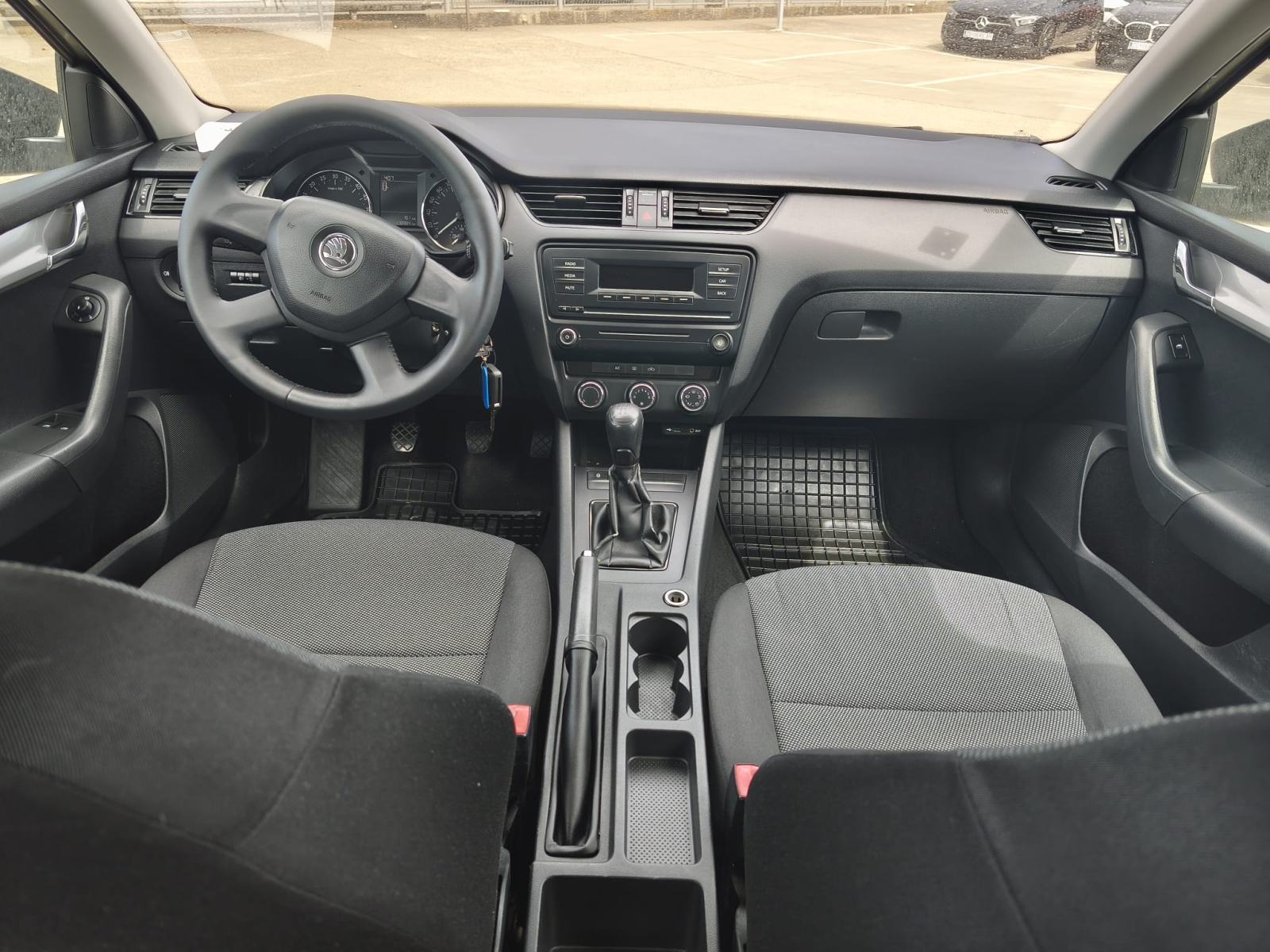 Škoda Octavia Combi 1,6 TDI 2015god na ime kupca prodajem, fotografija 8