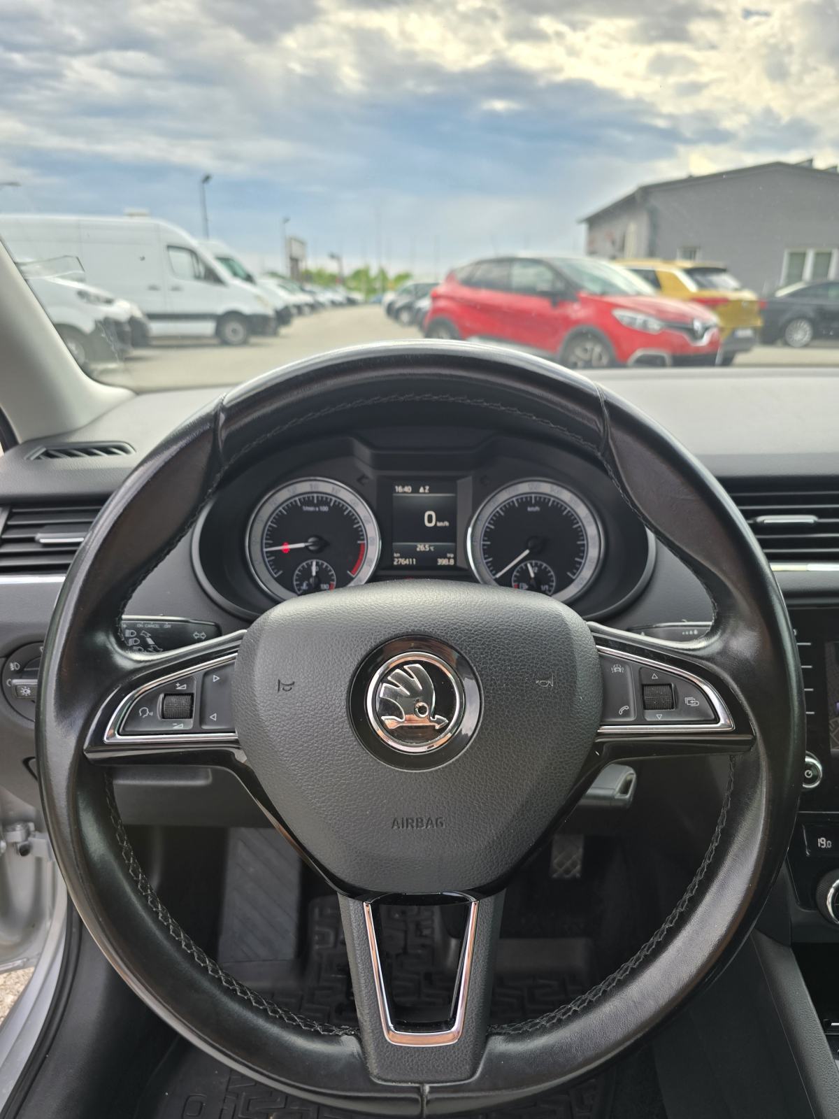 ŠKODA OCTAVIA COMBI 1.6 TDI * 2018.GOD. * ODLIČNO STANJE *BEZ ULAGANJA, fotografija 14