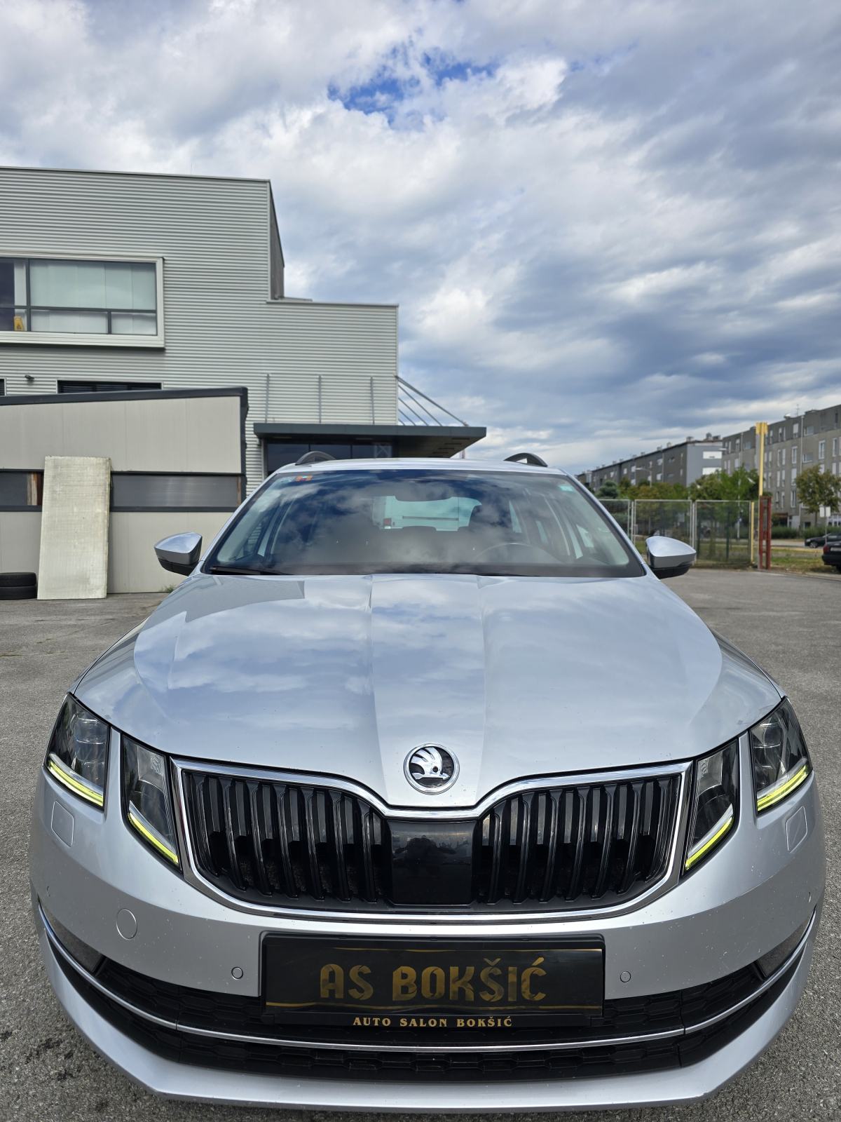 ŠKODA OCTAVIA COMBI 1.6 TDI * 2018.GOD. * ODLIČNO STANJE *BEZ ULAGANJA, fotografija 8