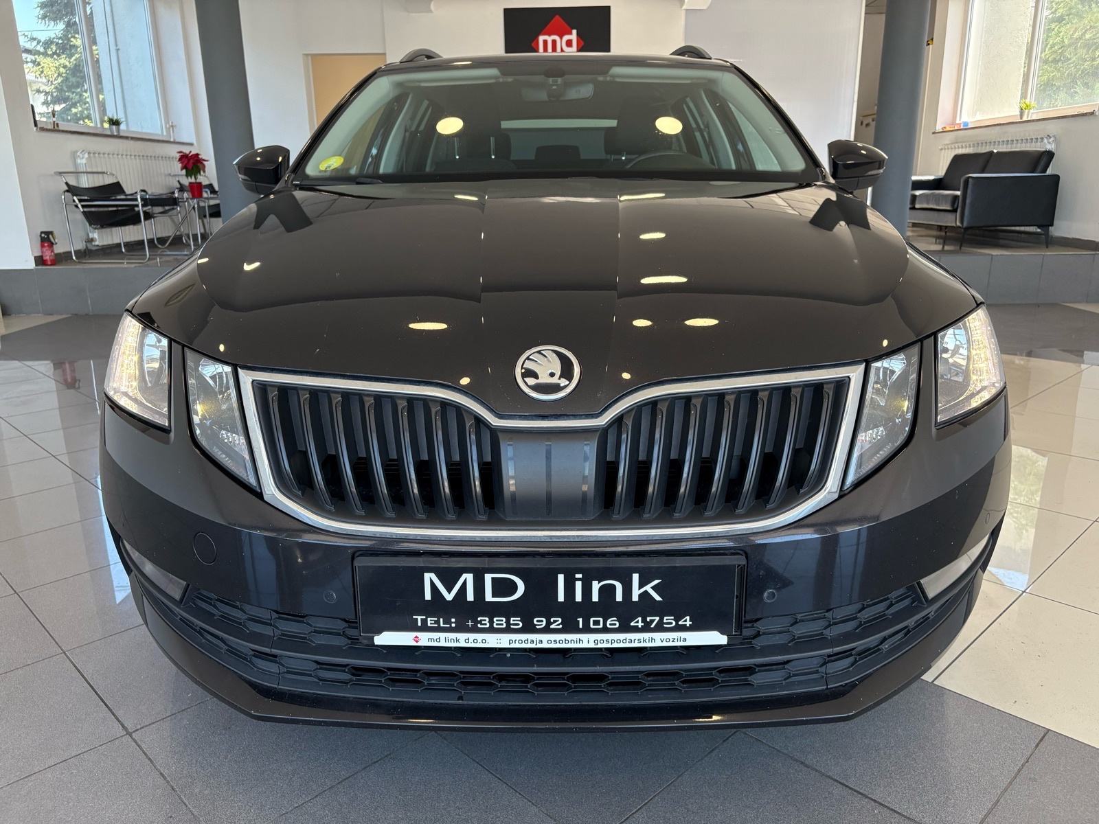 Škoda Octavia Combi 1,6 TDI Ambition, fotografija 2