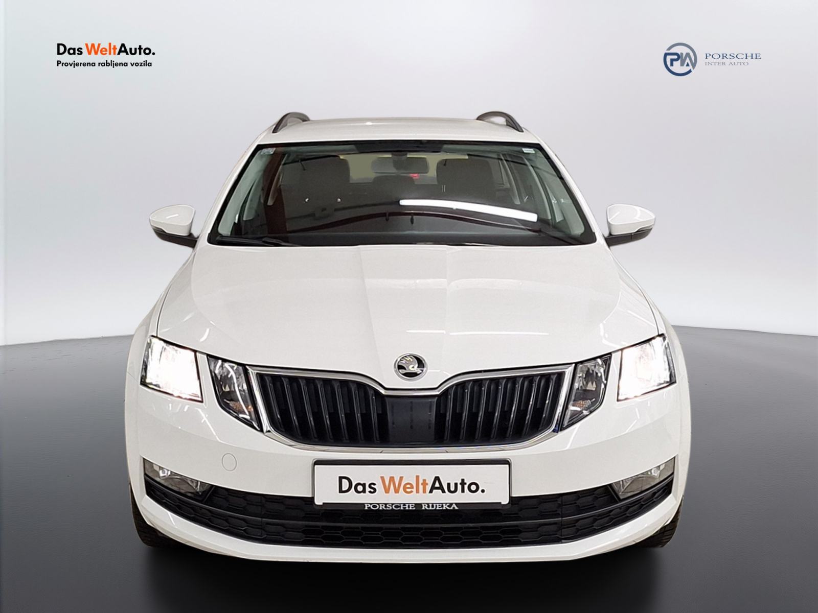 Škoda Octavia Combi 1.6 TDI Ambition, fotografija 2
