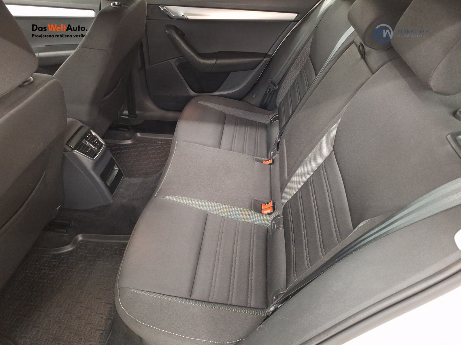 Škoda Octavia Combi 1.6 TDI Ambition, fotografija 15
