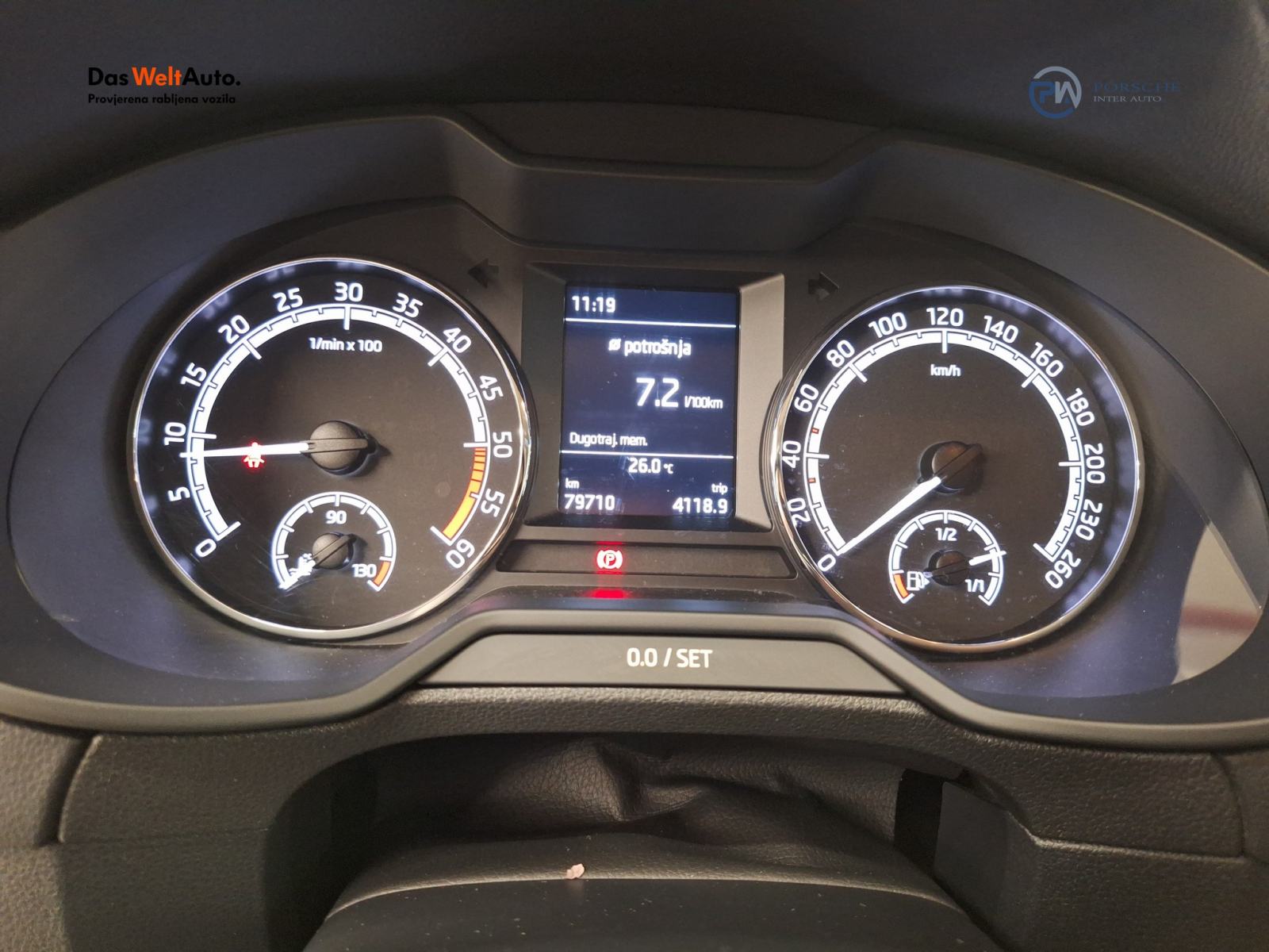 Škoda Octavia Combi 1.6 TDI Ambition, fotografija 12