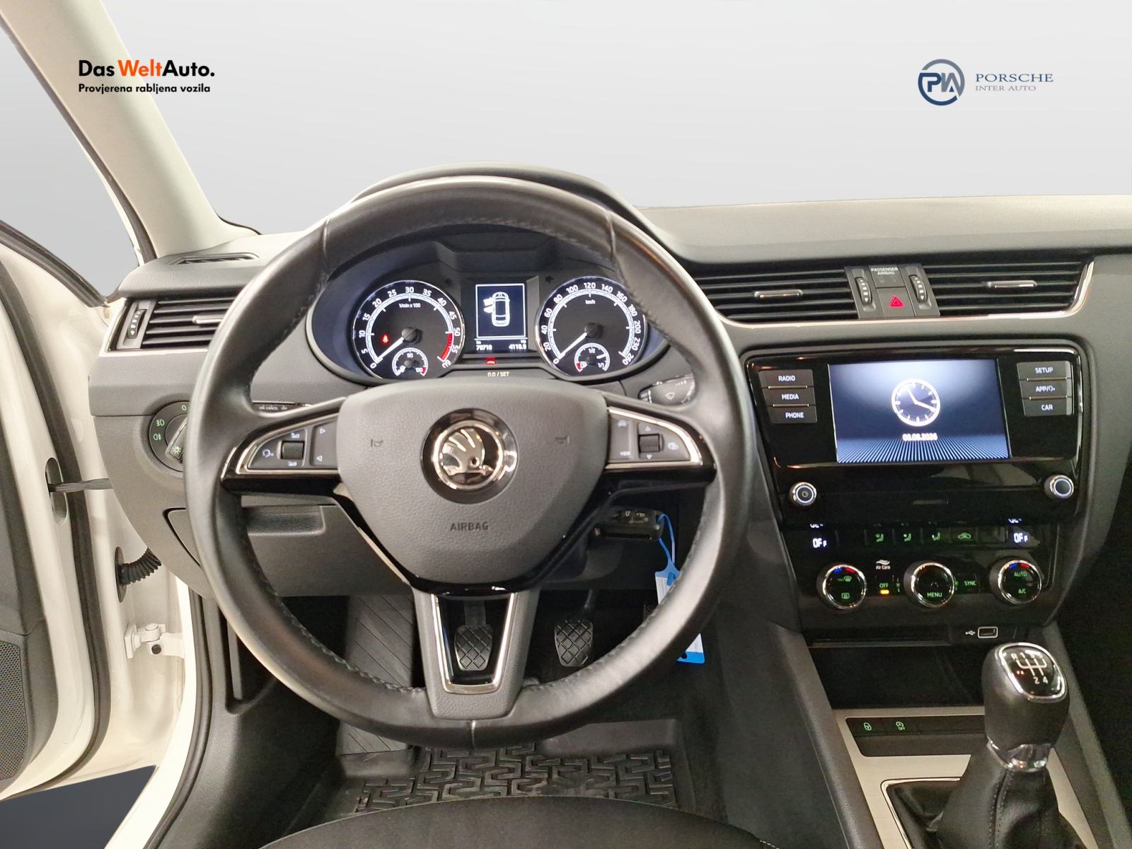 Škoda Octavia Combi 1.6 TDI Ambition, fotografija 10