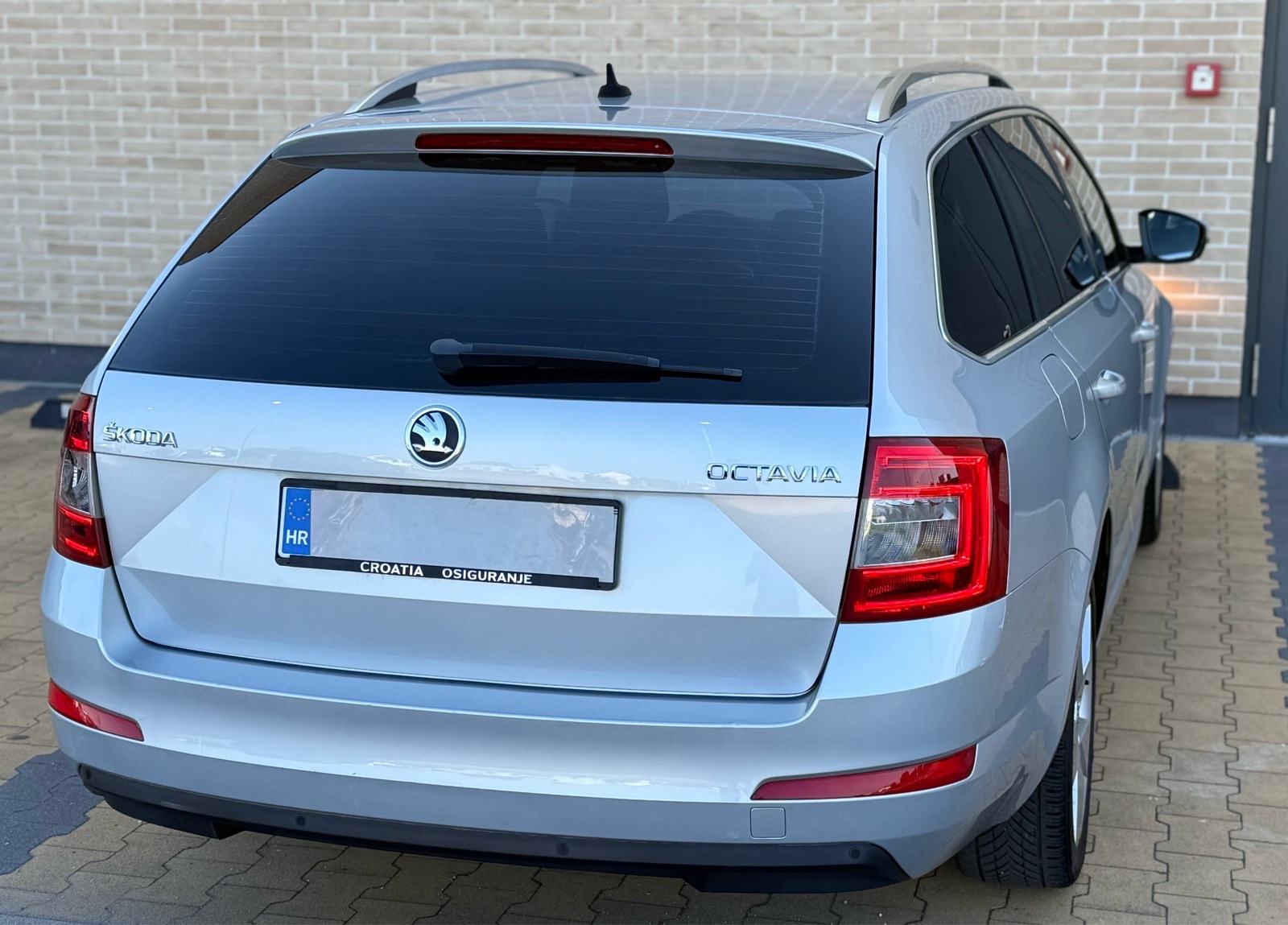 Škoda Octavia 1.6 TDI DSG 2014 | NAVI | Automatik | Alu 17”, fotografija 9
