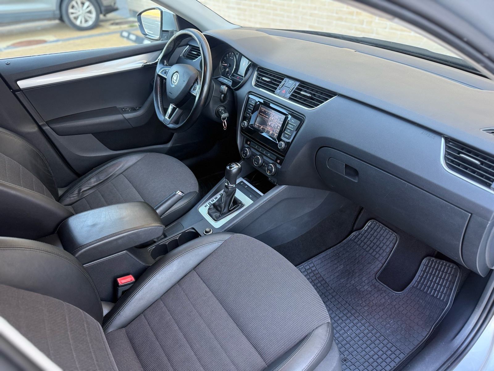 Škoda Octavia 1.6 TDI DSG 2014 | NAVI | Automatik | Alu 17”, fotografija 18
