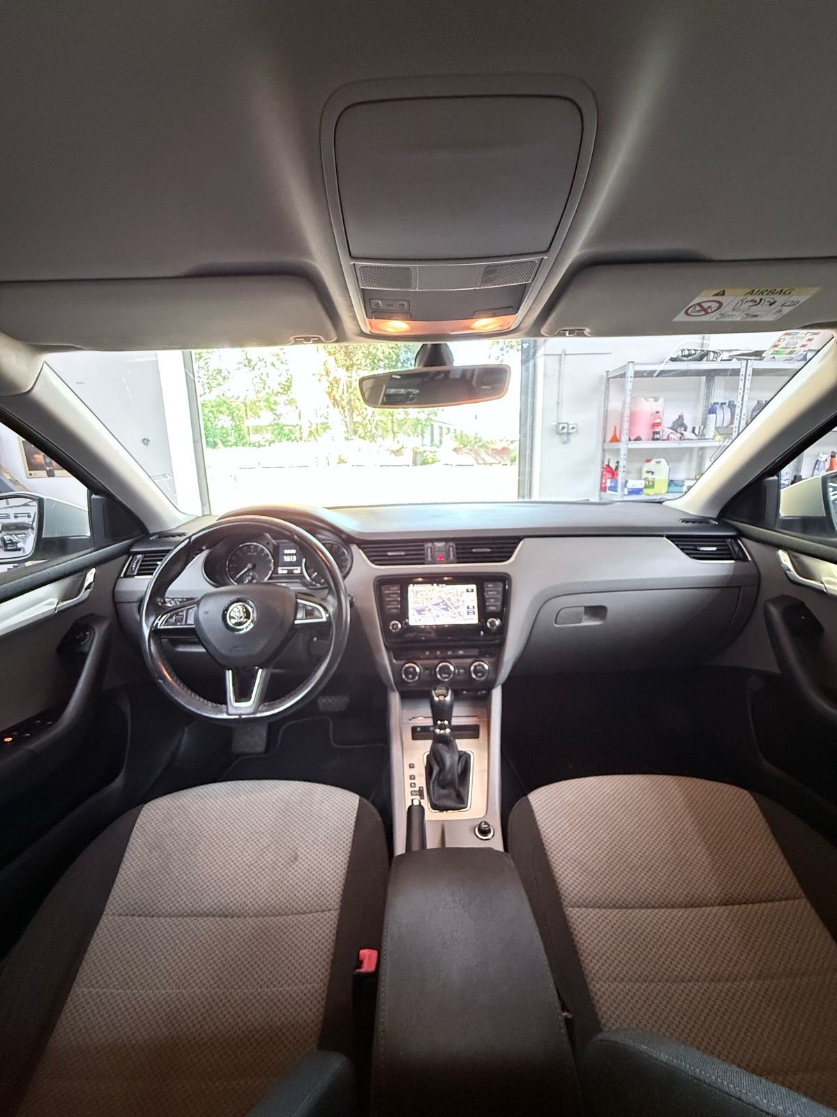 Škoda Octavia Combi 1,6 TDI automatik, fotografija 9