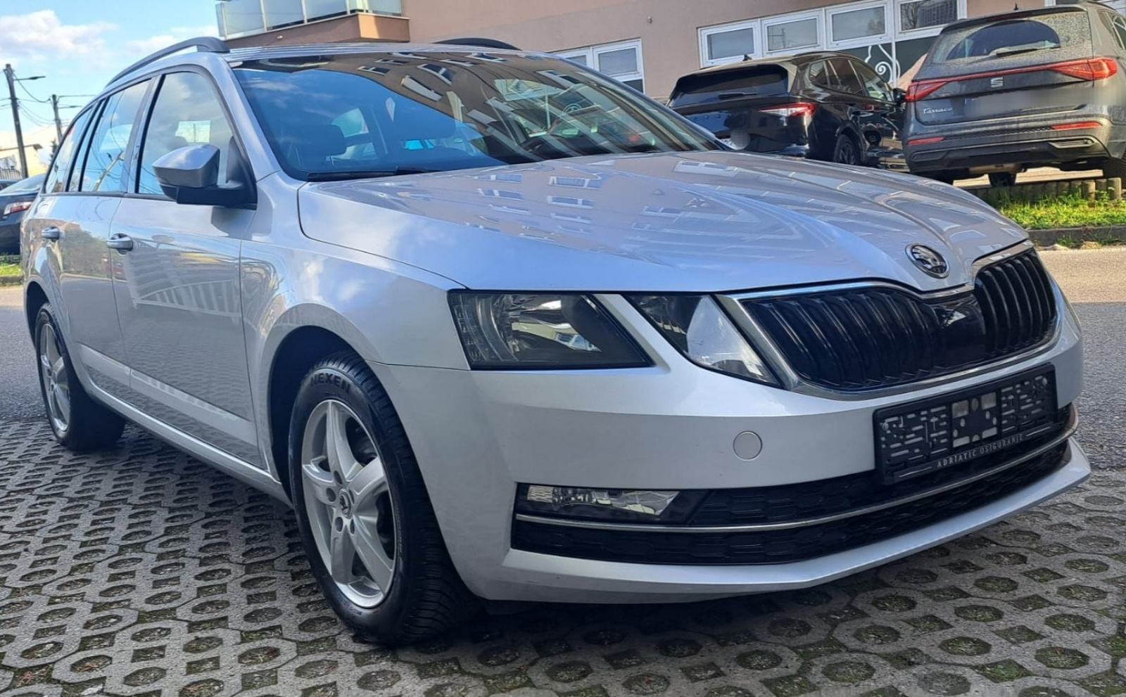 Škoda Octavia Combi TDI DIESEL 115KS ALU,TEMPOMAT,NAVI,LED, fotografija 7