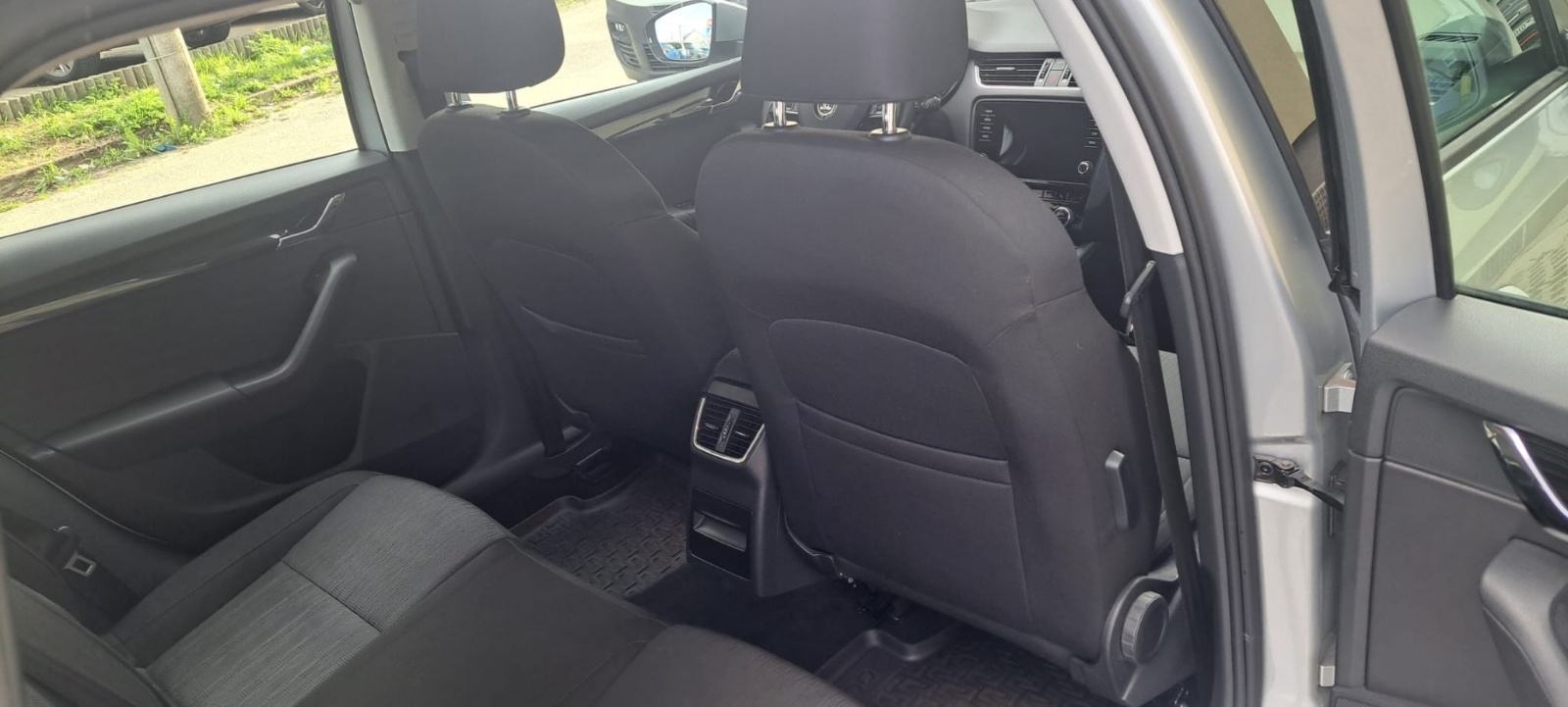 Škoda Octavia Combi TDI DIESEL 115KS ALU,TEMPOMAT,NAVI,LED, fotografija 14
