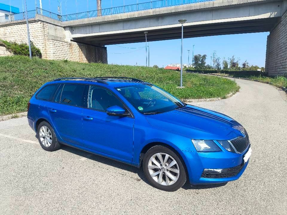 Škoda Octavia Combi 1,6 TDI DSG veliki servis odrađen, fotografija 7