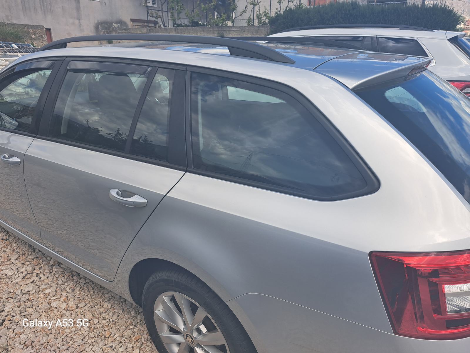 Škoda Octavia Combi 1,6 TDI DSG, fotografija 2