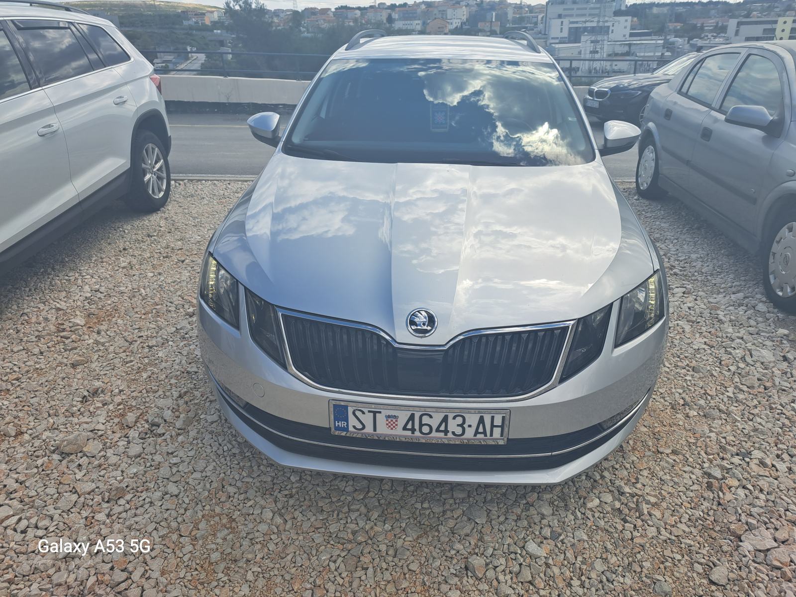 Škoda Octavia Combi 1,6 TDI DSG, fotografija 8