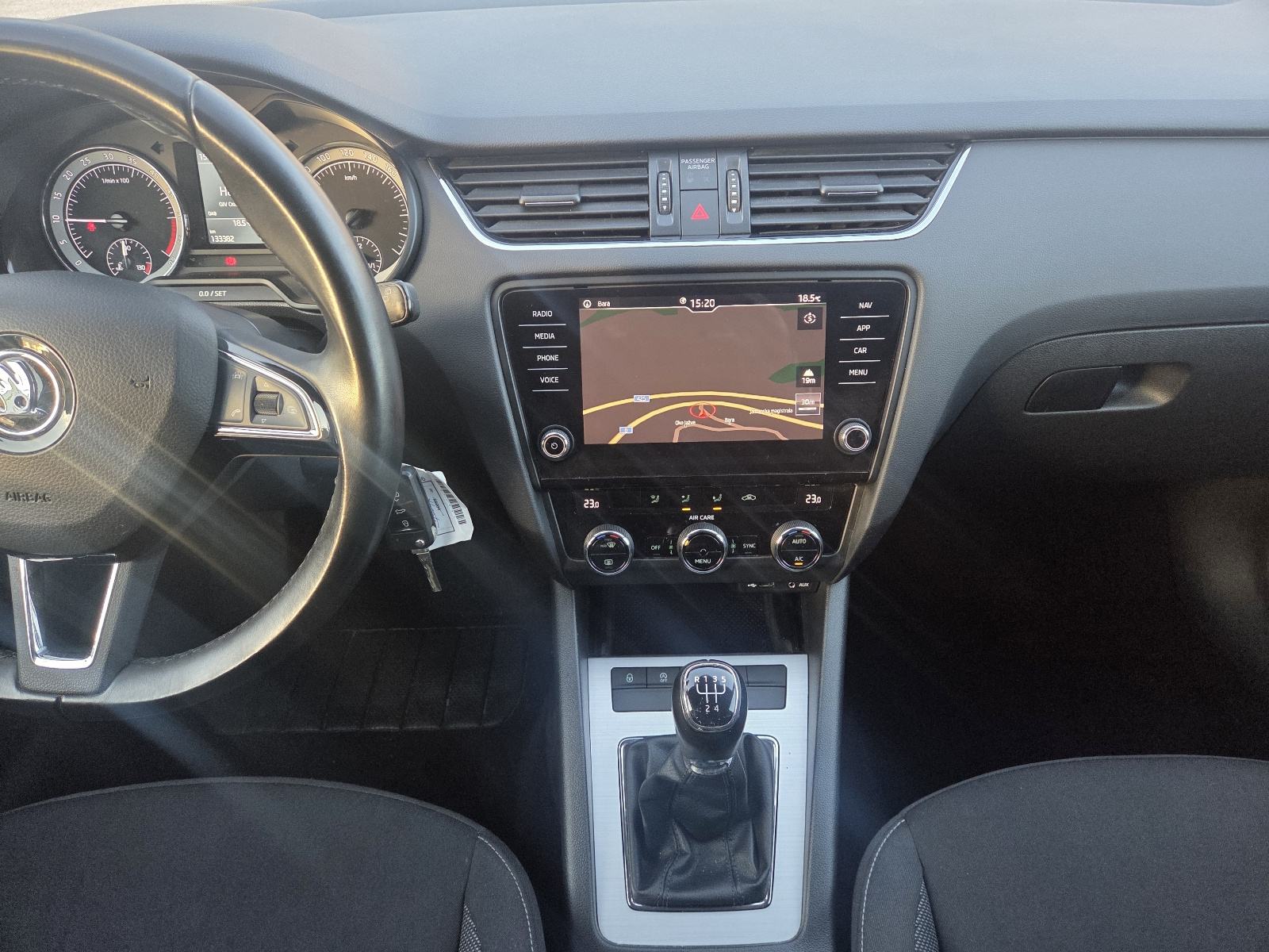 Škoda Octavia Combi 1,6 TDI ** JAMSTVO !!, fotografija 17