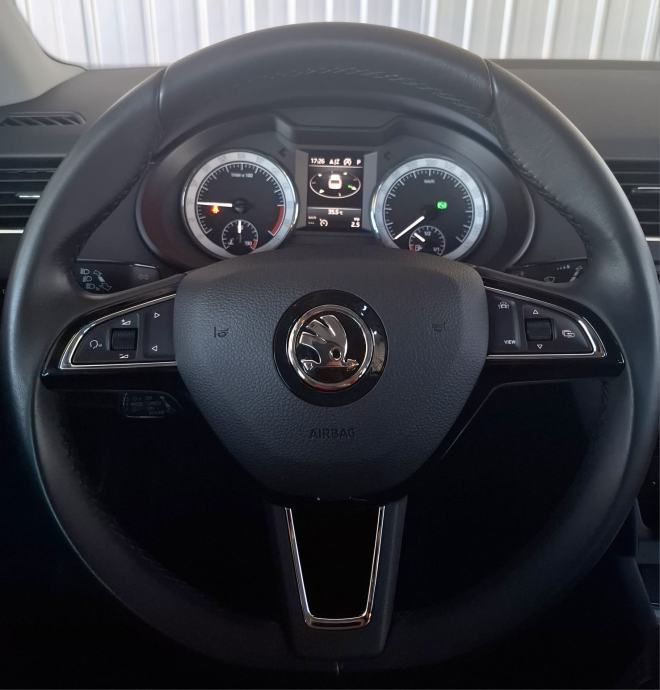 Škoda Octavia Combi 1,6 TDI LEASING BEZ UČEŠĆA I BEZ JAMACA, fotografija 19