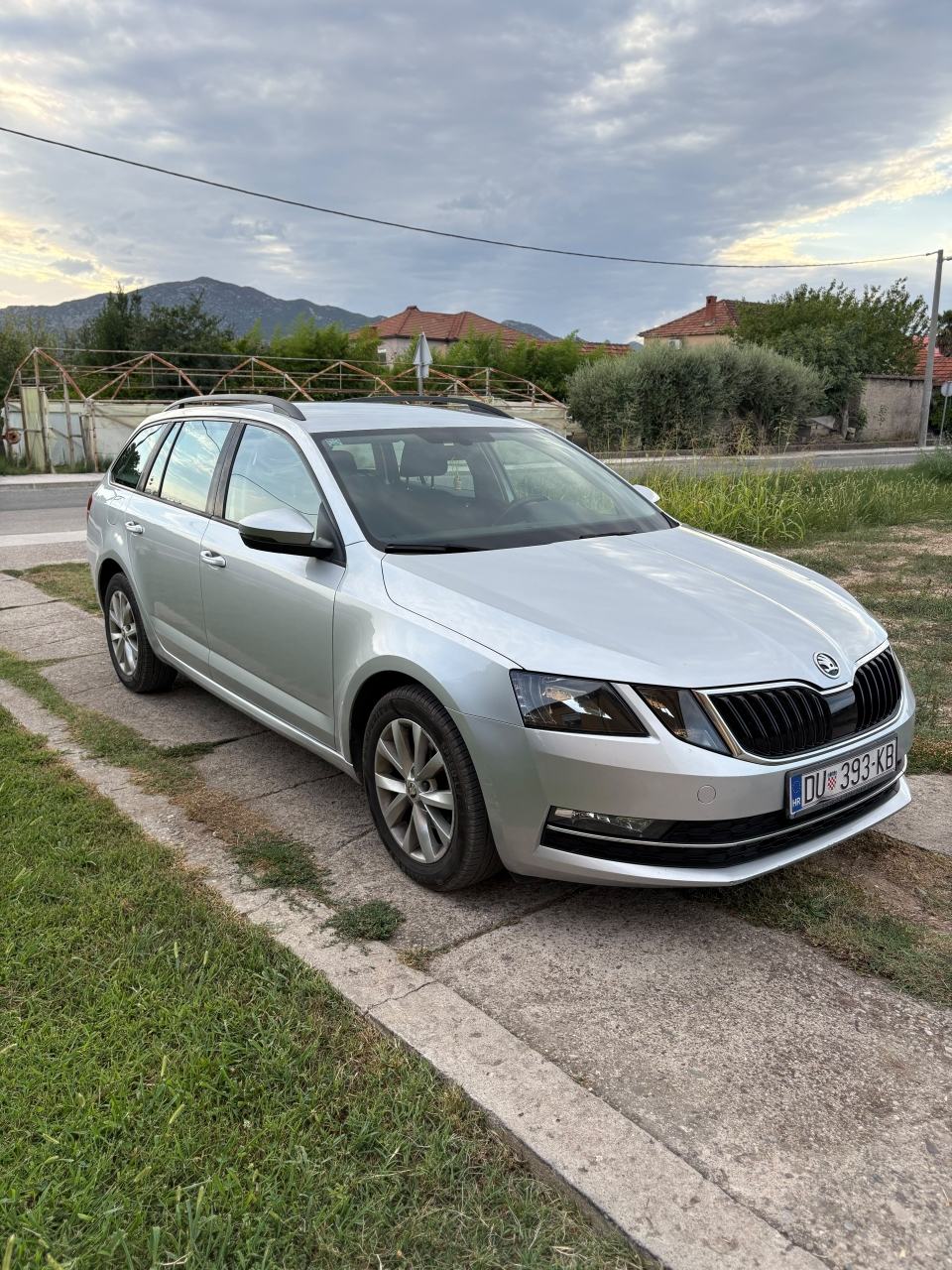 Škoda Octavia Combi 1.6 TDI OGLS IZ USLUGE ZVATI NA 099 8297721, fotografija 2
