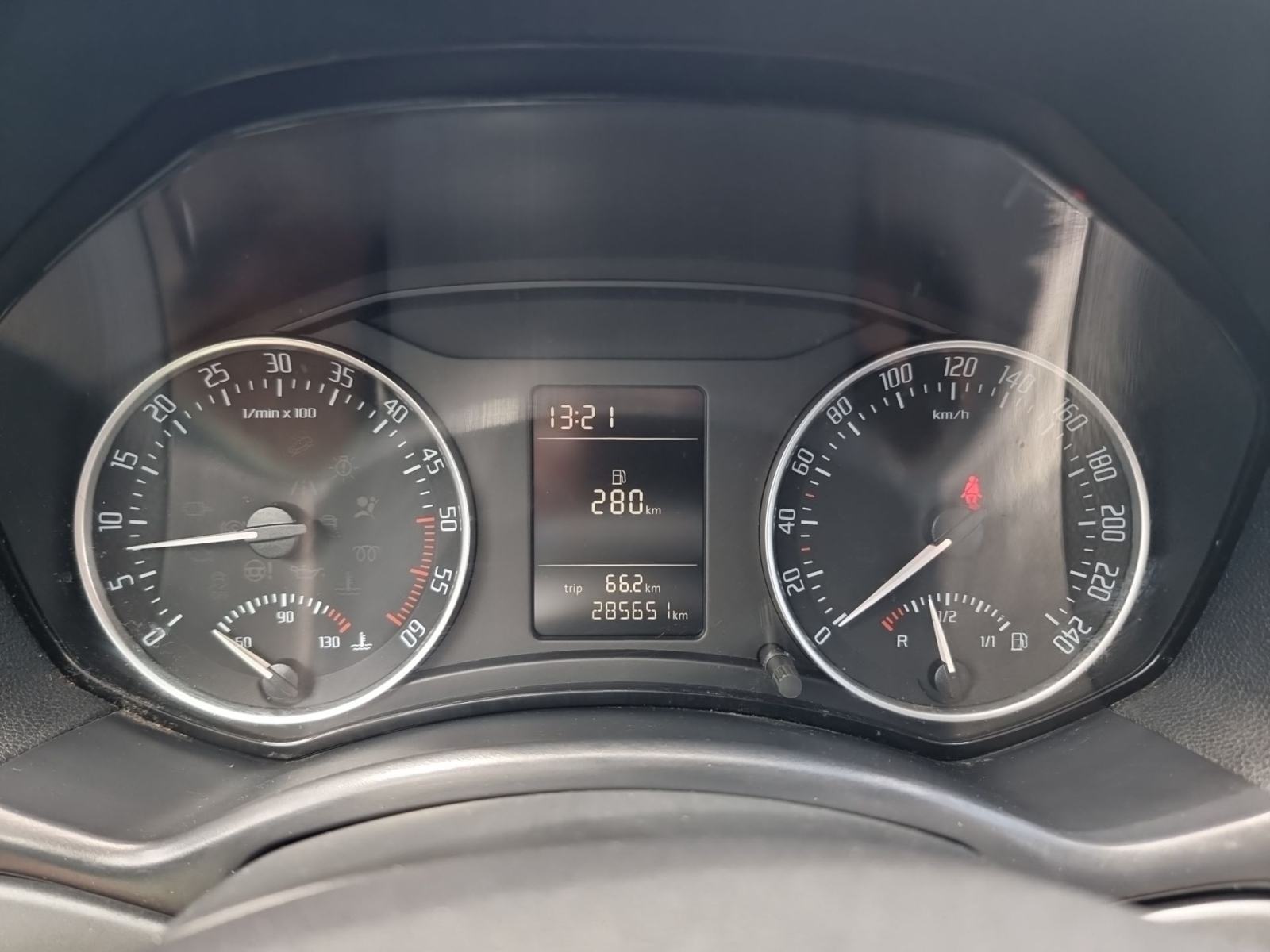 Škoda Octavia Combi 1,6 TDI, REG 06/27, fotografija 16