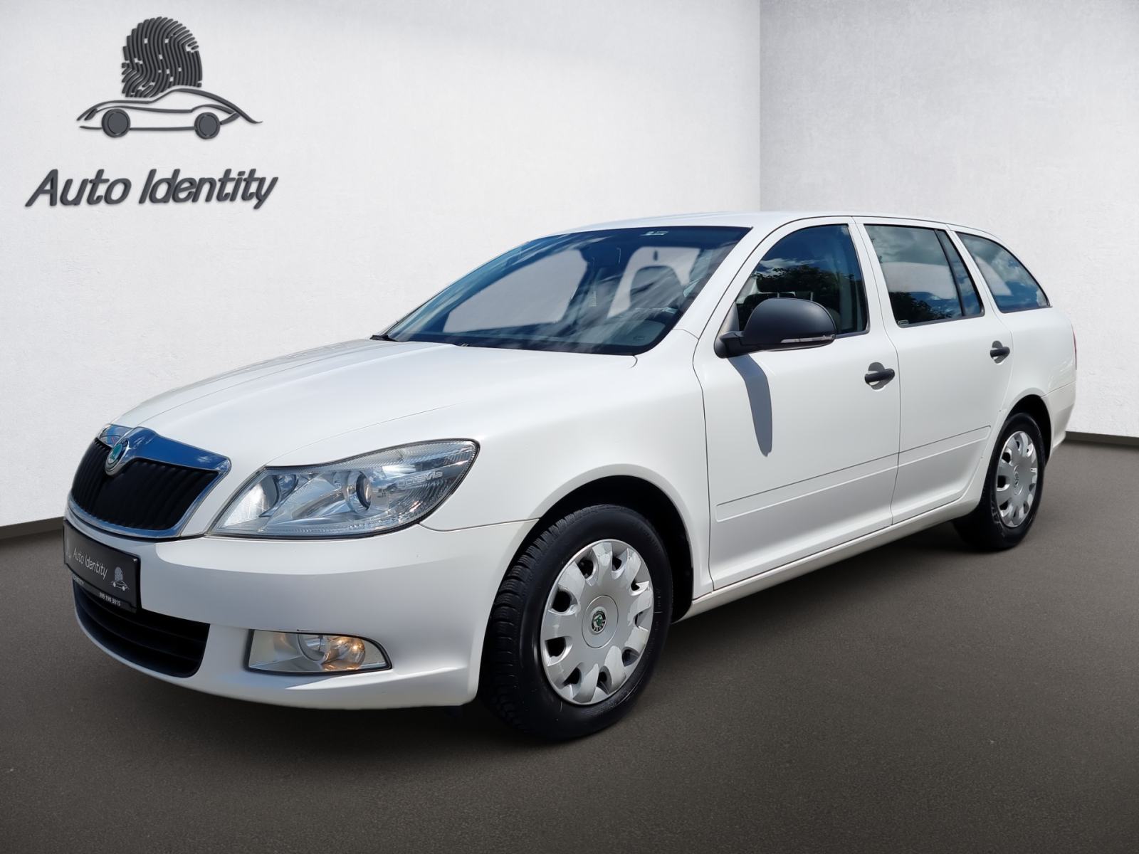 Škoda Octavia Combi 1,6 TDI, REG 06/27, fotografija 10