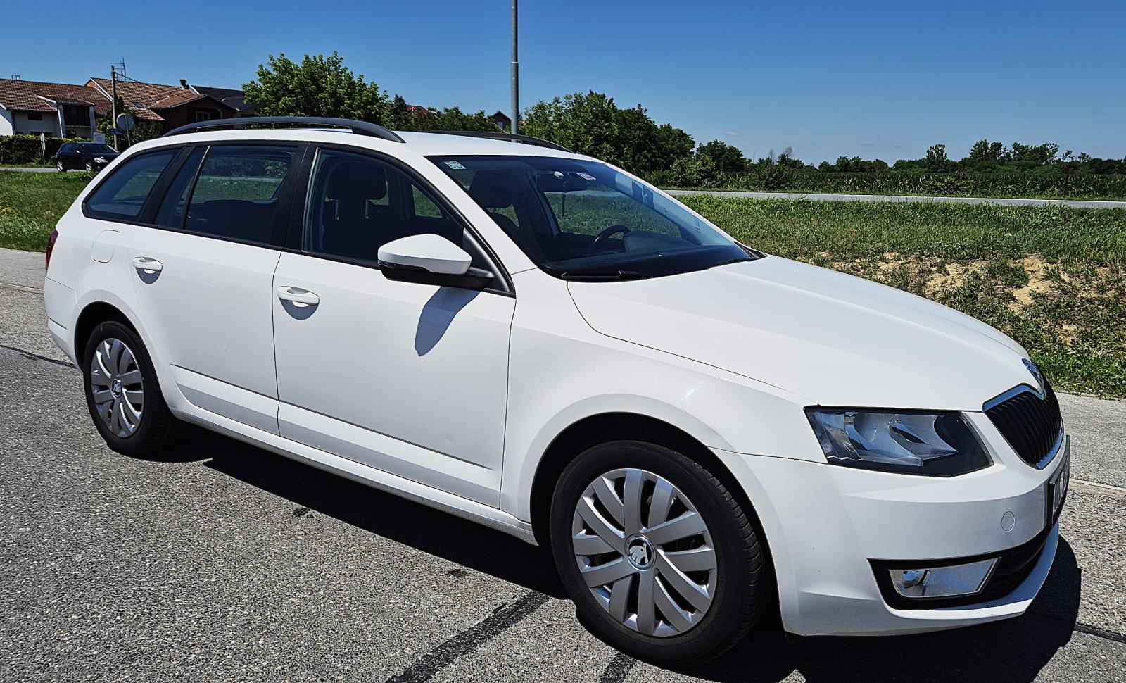 Škoda Octavia Combi 1,6 TDI**REGISTRIRAN DO 12.2026** KLIMA**SERVISNA*, fotografija 4