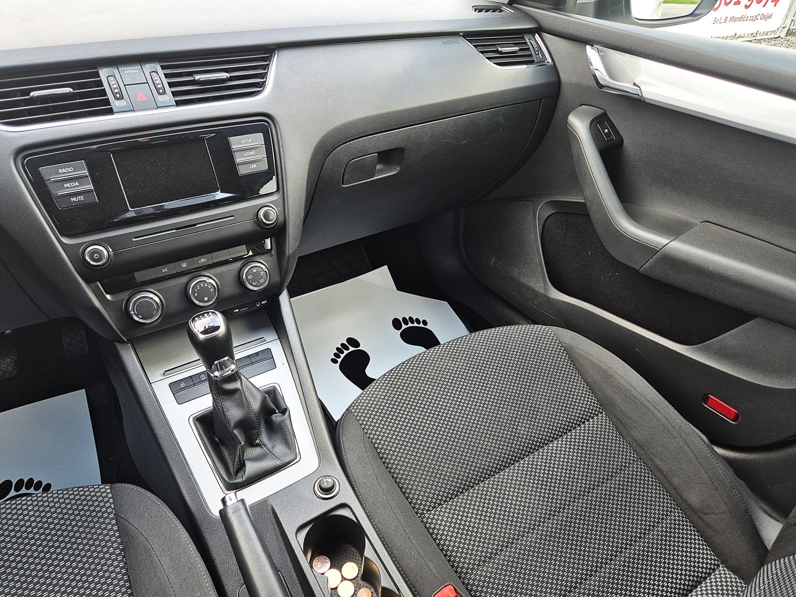 Škoda Octavia Combi 1,6 TDI**REGISTRIRAN DO 12.2026** KLIMA**SERVISNA*, fotografija 10