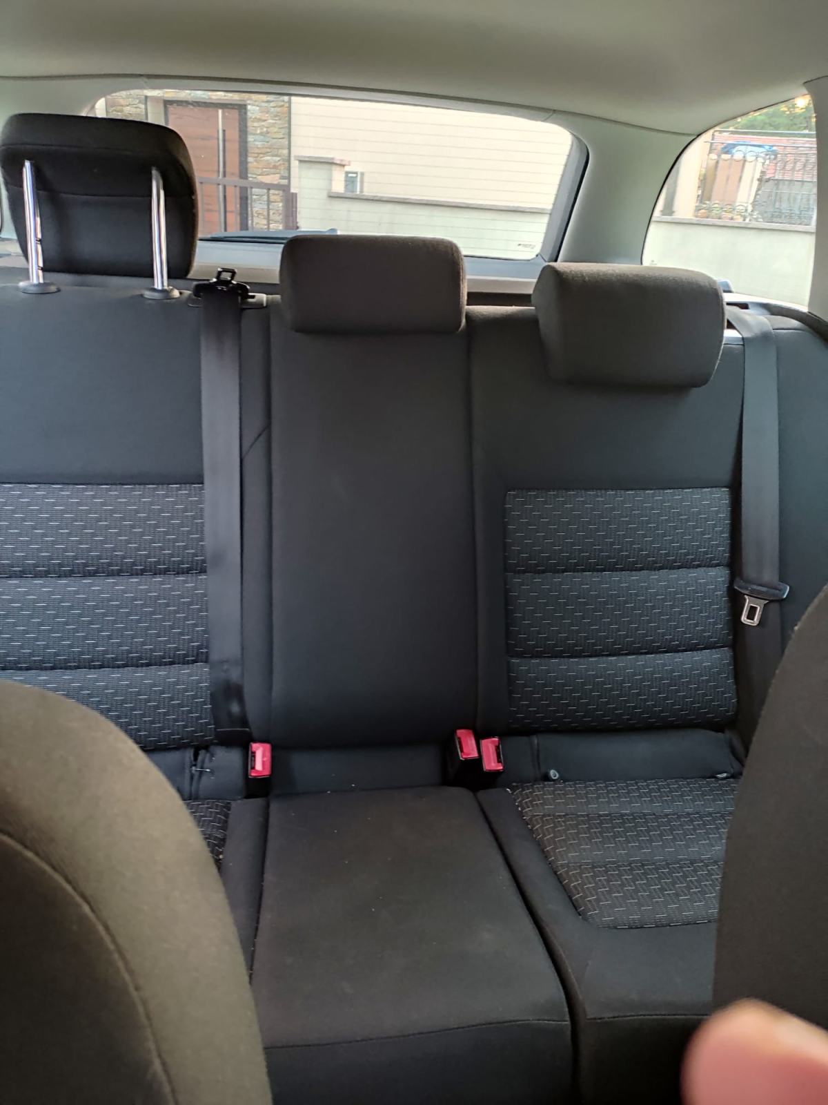 Škoda Octavia Combi 1,6 TDI 5000€, fotografija 3