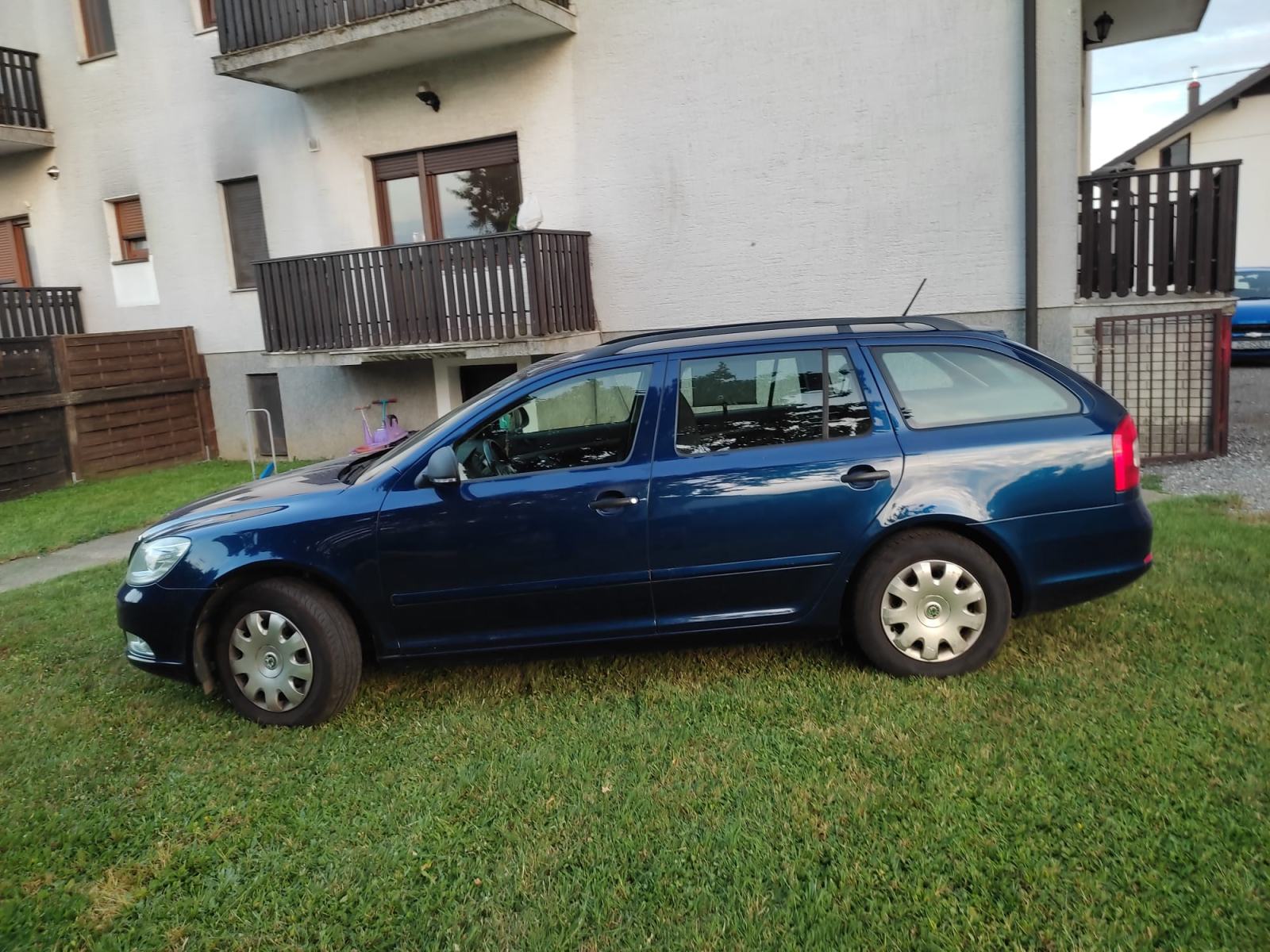 Škoda Octavia Combi 1,6 TDI 5000€, fotografija 6