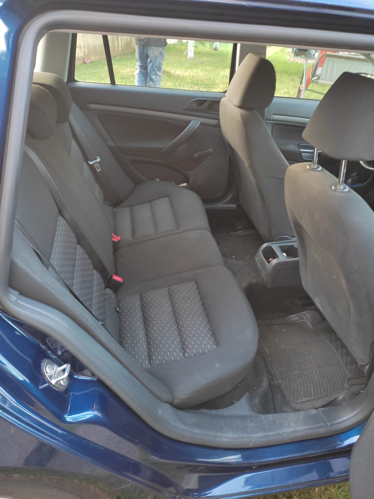 Škoda Octavia Combi 1,6 TDI 5000€, fotografija 7