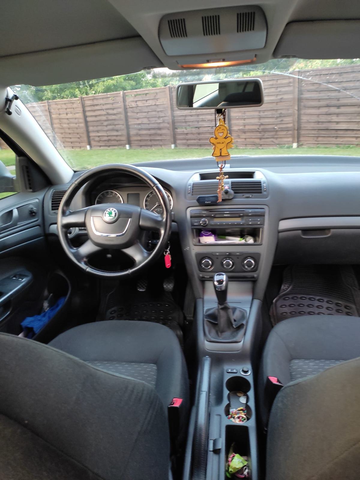 Škoda Octavia Combi 1,6 TDI 5000€, fotografija 8