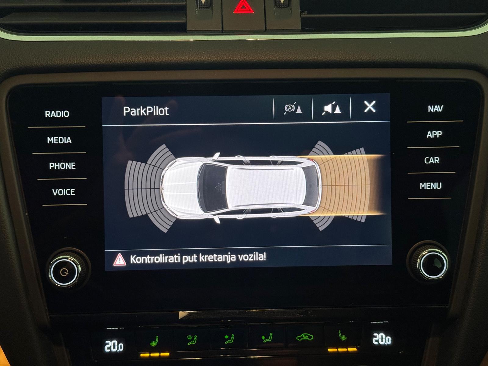 Škoda Octavia 1,6 TDI*DSG*73000KM*NAVI*DIG.KLIMA*GARANCIJA 1G*, fotografija 18