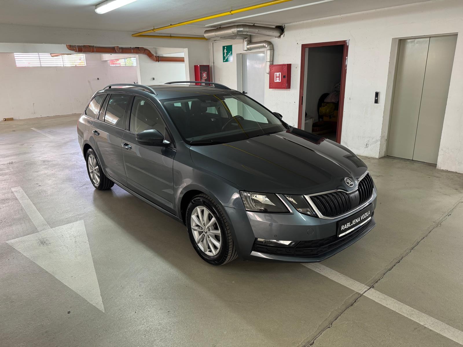 Škoda Octavia 1,6 TDI*DSG*73000KM*NAVI*DIG.KLIMA*GARANCIJA 1G*, fotografija 3
