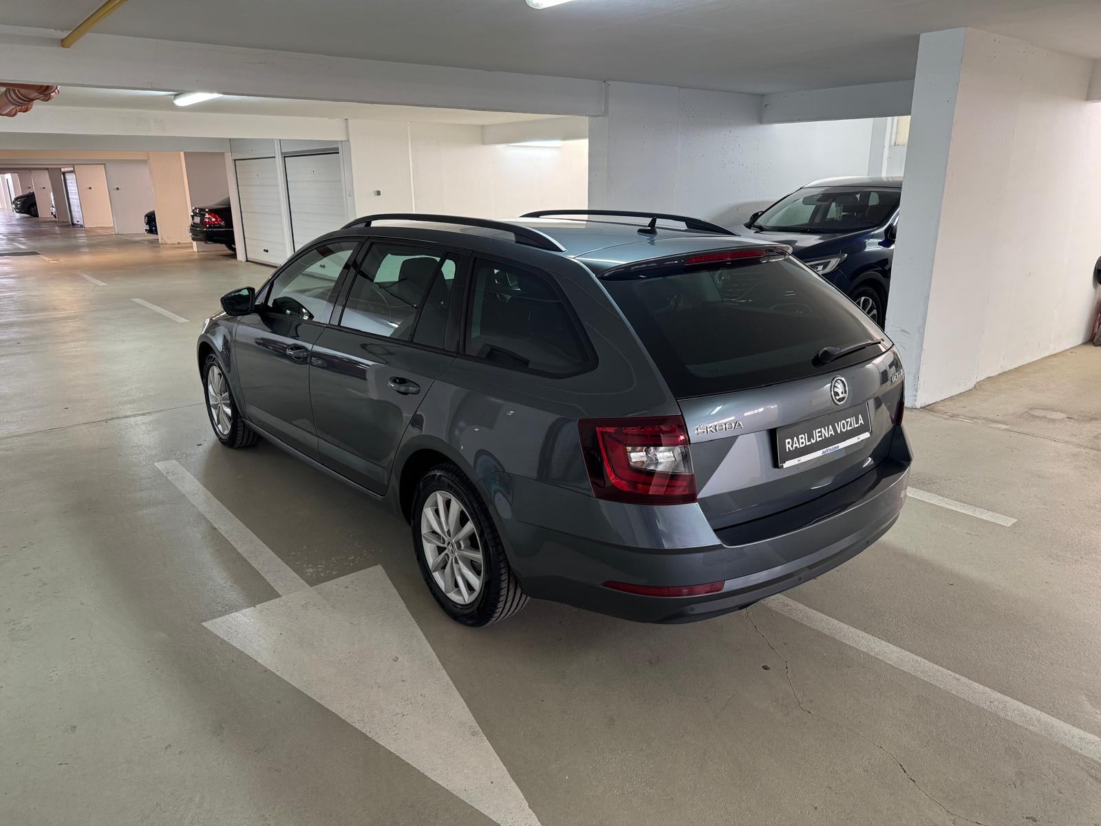 Škoda Octavia 1,6 TDI*DSG*73000KM*NAVI*DIG.KLIMA*GARANCIJA 1G*, fotografija 7
