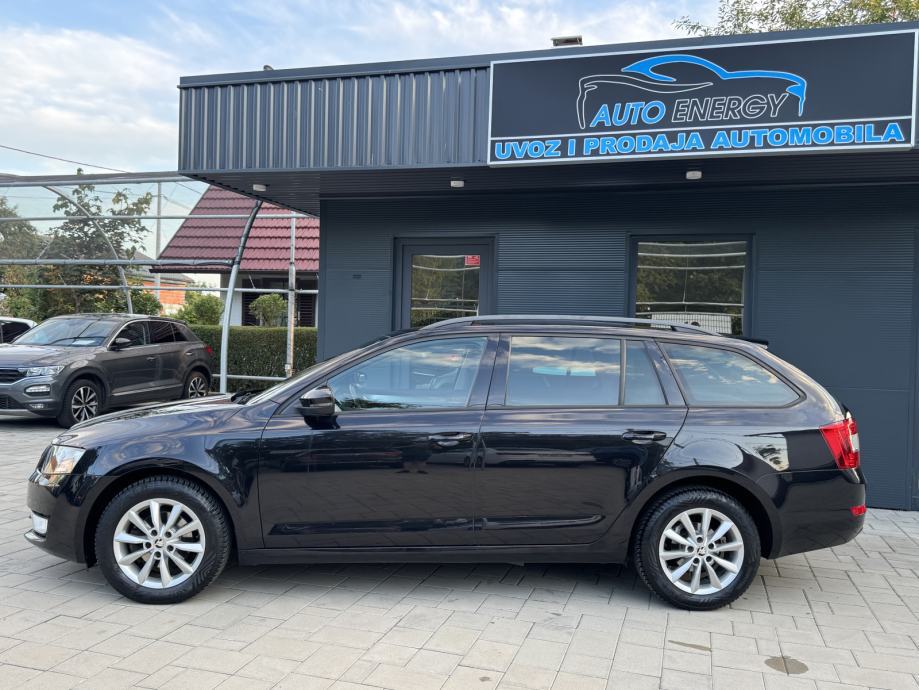 Škoda Octavia Combi 1,6 TDI ⭐ Navi, Tempomat, Grij. Sjed., Servis ⭐, fotografija 2