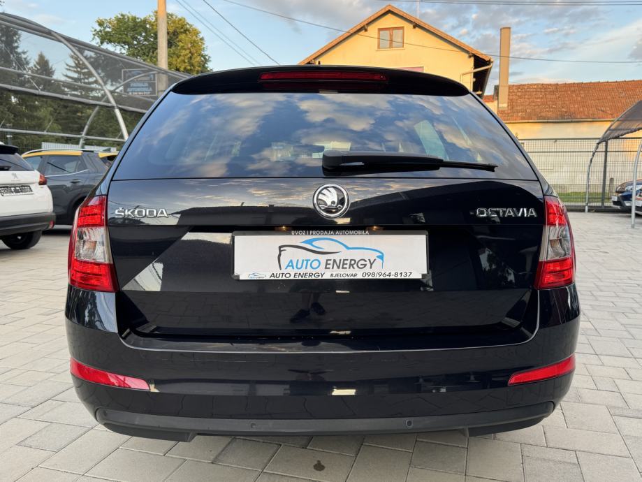 Škoda Octavia Combi 1,6 TDI ⭐ Navi, Tempomat, Grij. Sjed., Servis ⭐, fotografija 8