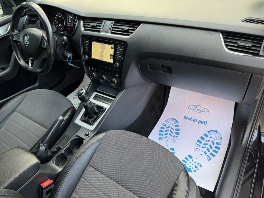 Škoda Octavia Combi 1,6 TDI ⭐ Navi, Tempomat, Grij. Sjed., Servis ⭐, fotografija 20