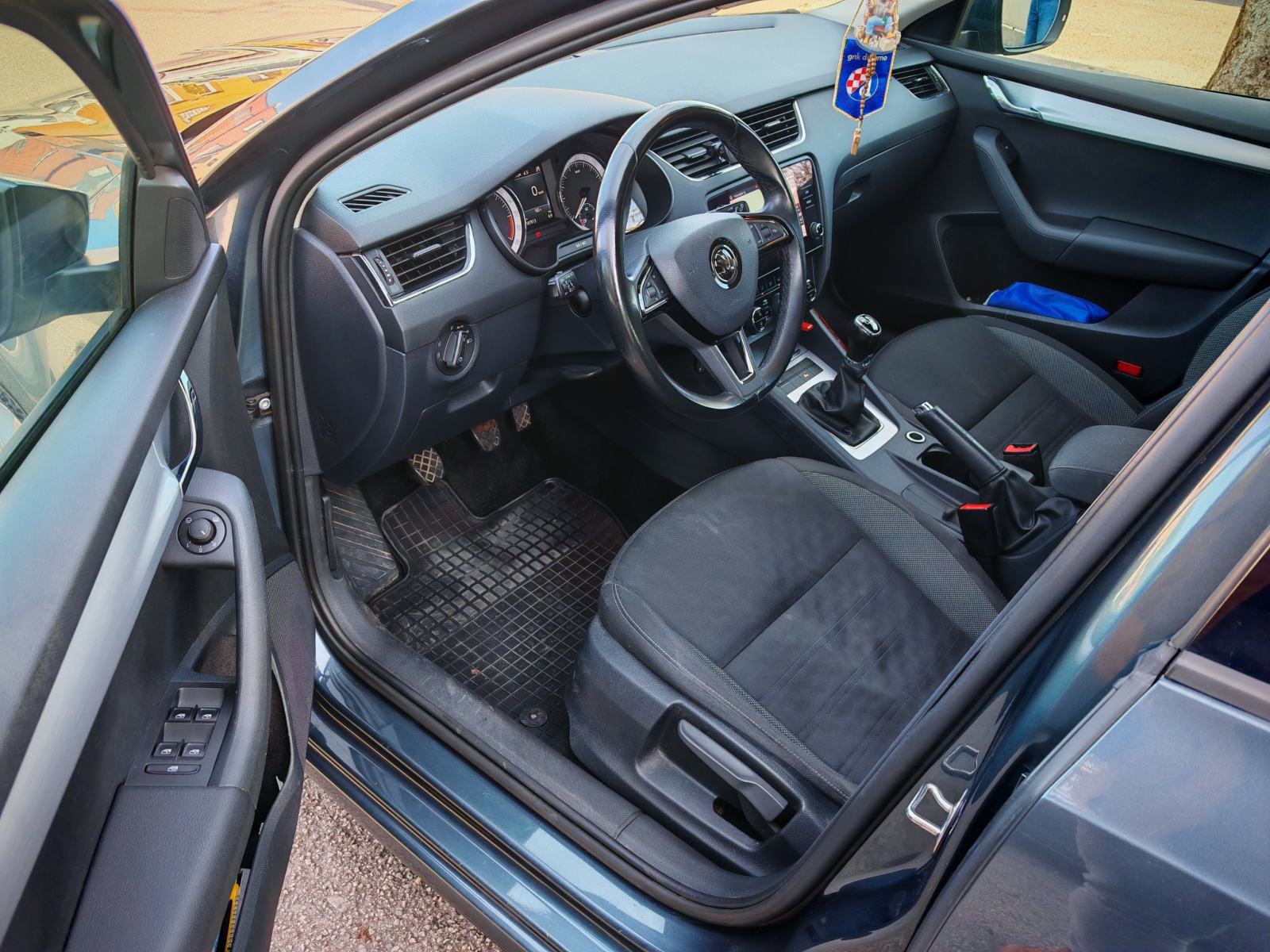 ⭐Škoda Octavia 1,6 TDI◽NAVIGACIJA◽VELIKI SERVIS◽095 808 9663◽PRIVAT⭐, fotografija 15