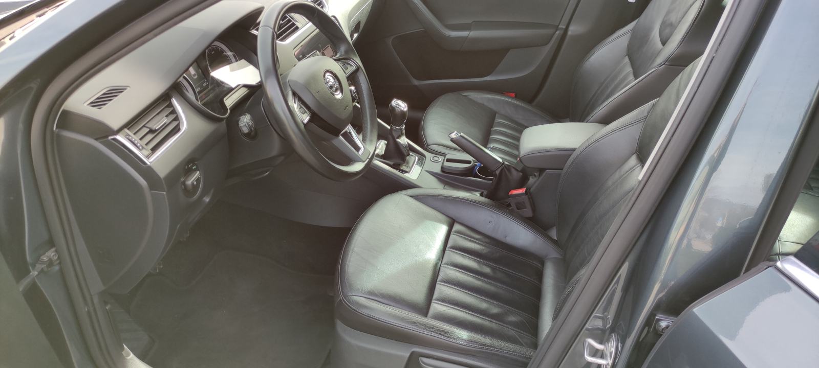 ŠKODA OCTAVIA COMBI ELEGANCE KOŽA BI XENON PDC, fotografija 15
