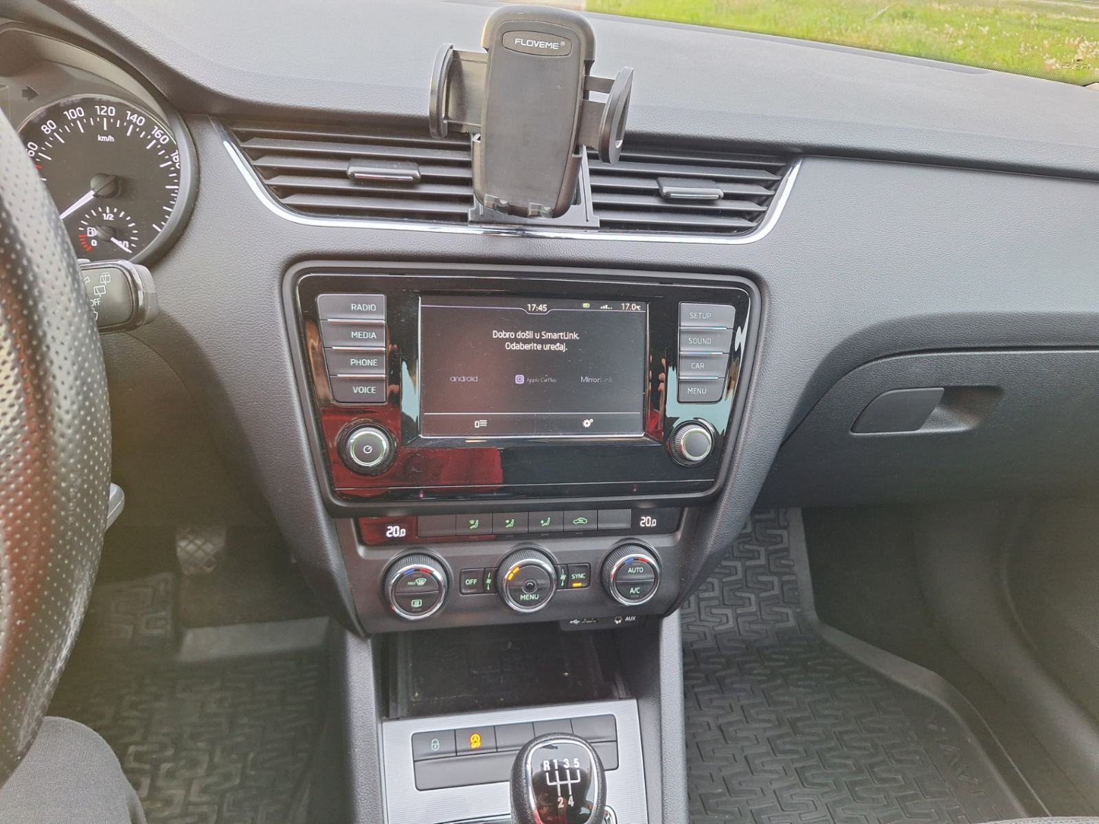Škoda Octavia Combi 1,6 TDI, fotografija 9