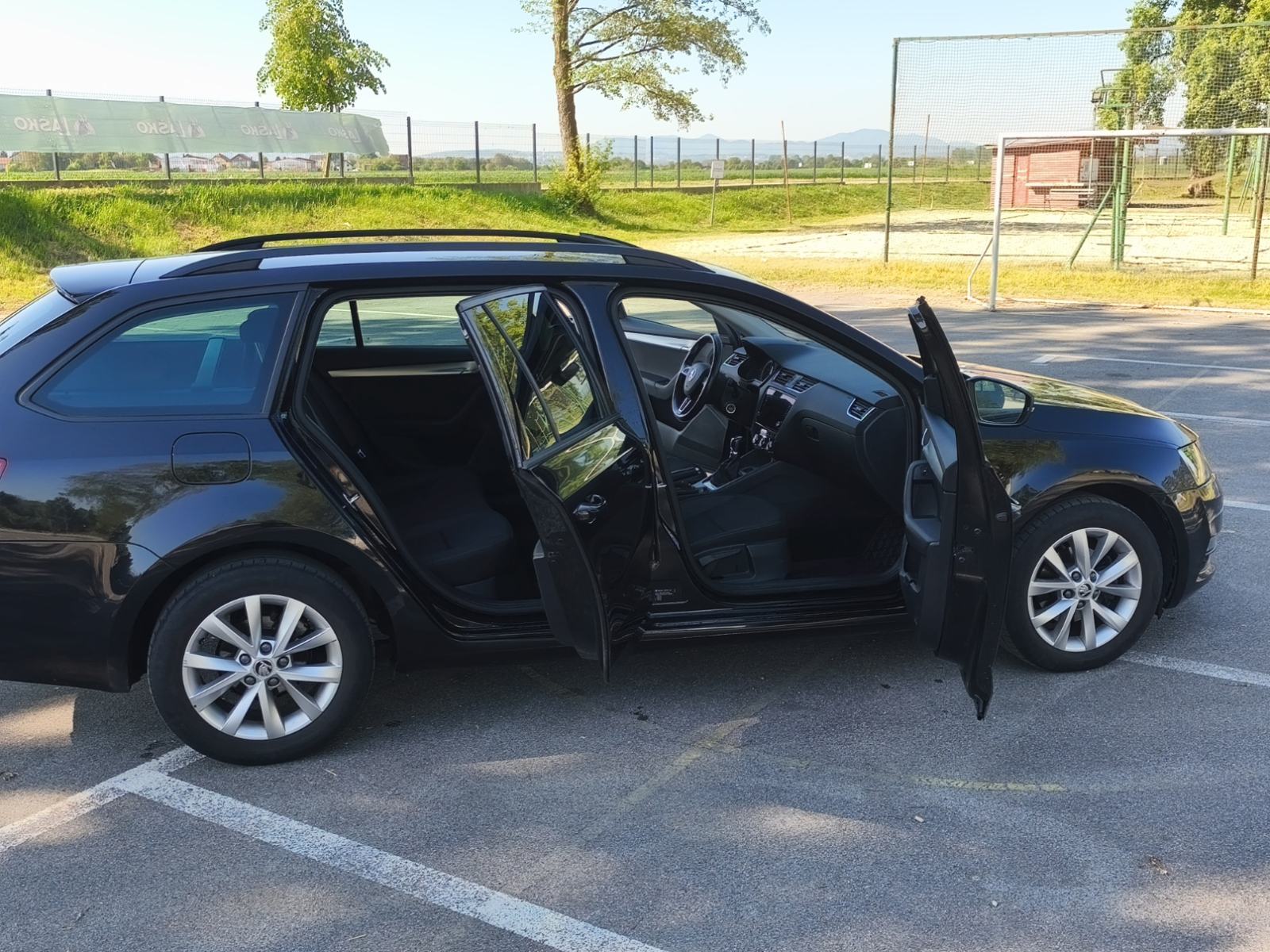 Škoda Octavia Combi 1,6 TDI, fotografija 9