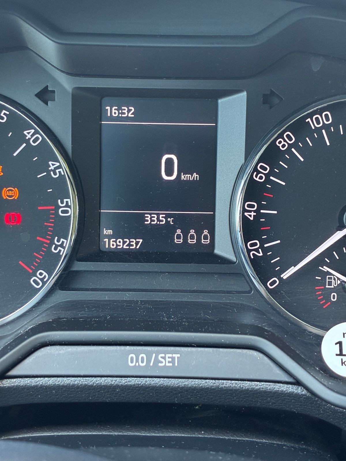 Škoda Octavia Combi 1,6 TDI, AMB, fotografija 7