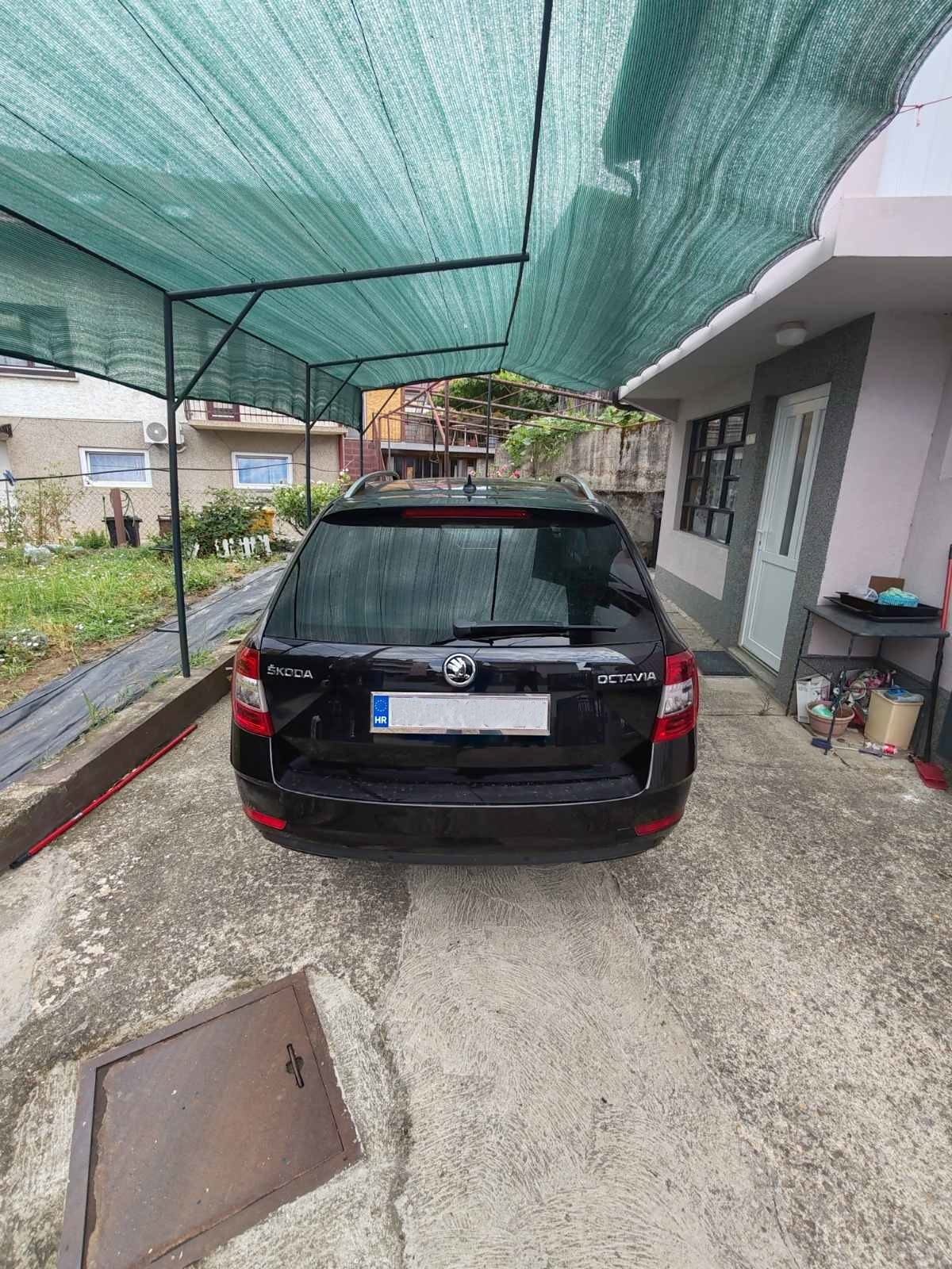 Škoda Octavia Combi 1,6 TDI, fotografija 4