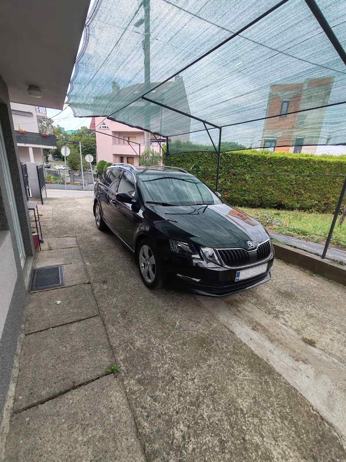 Škoda Octavia Combi 1,6 TDI, fotografija 5