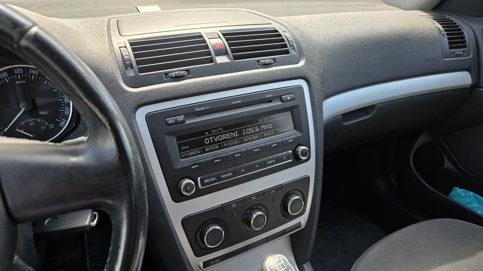 Škoda Octavia Combi 1,6 TDI, fotografija 7