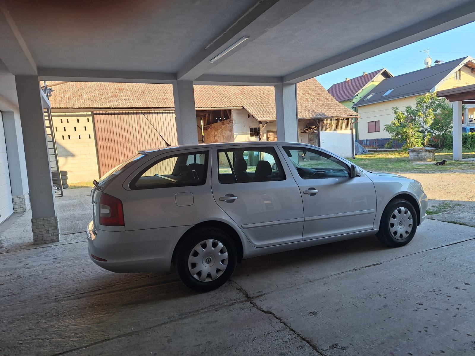 Škoda Octavia Combi 1,6 TDI,, 2013 god, fotografija 3