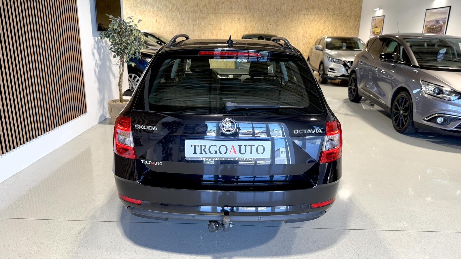 Škoda Octavia Combi 1,6 TDI 2018.g.*PDC - LEASING - 12 MJ JAMSTVO*, fotografija 6
