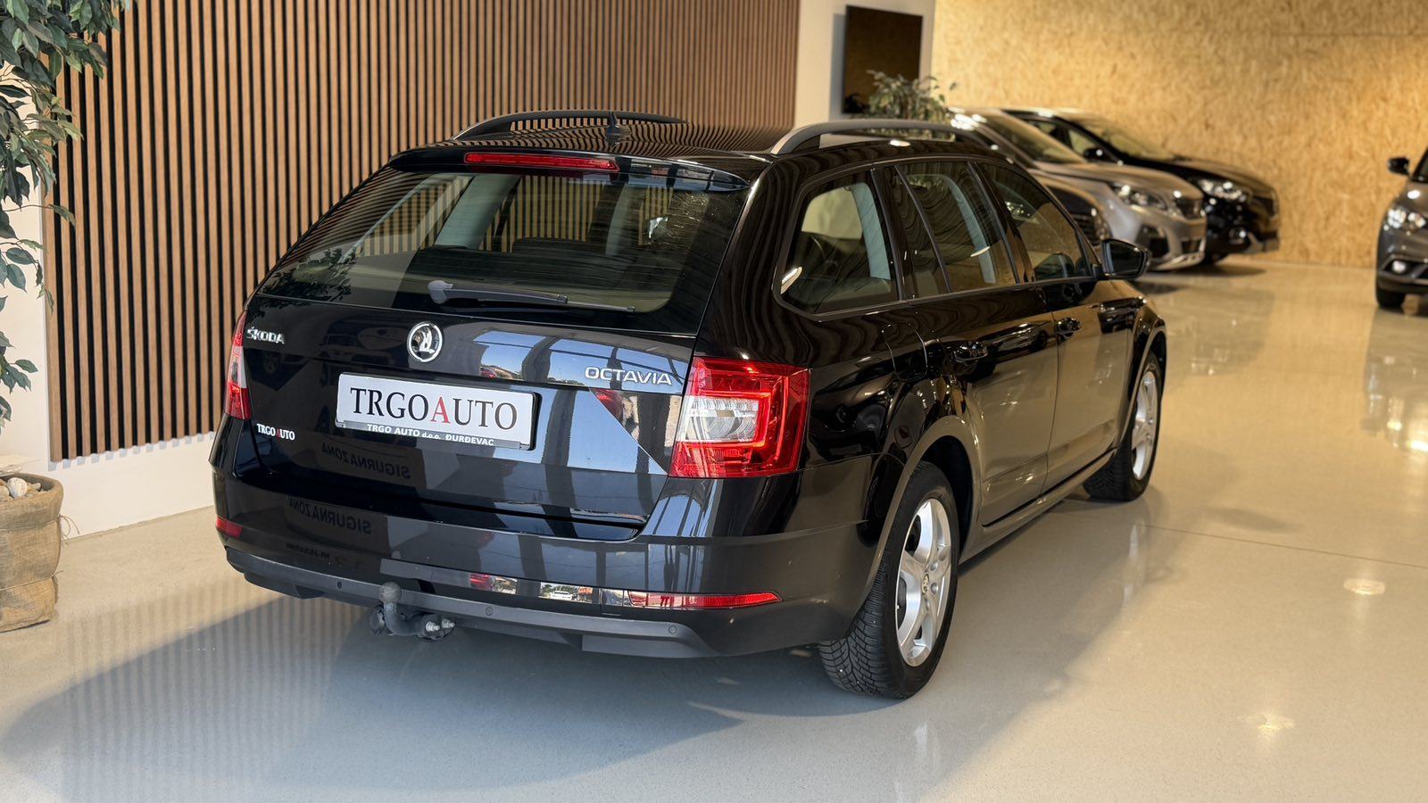 Škoda Octavia Combi 1,6 TDI 2018.g.*PDC - LEASING - 12 MJ JAMSTVO*, fotografija 7