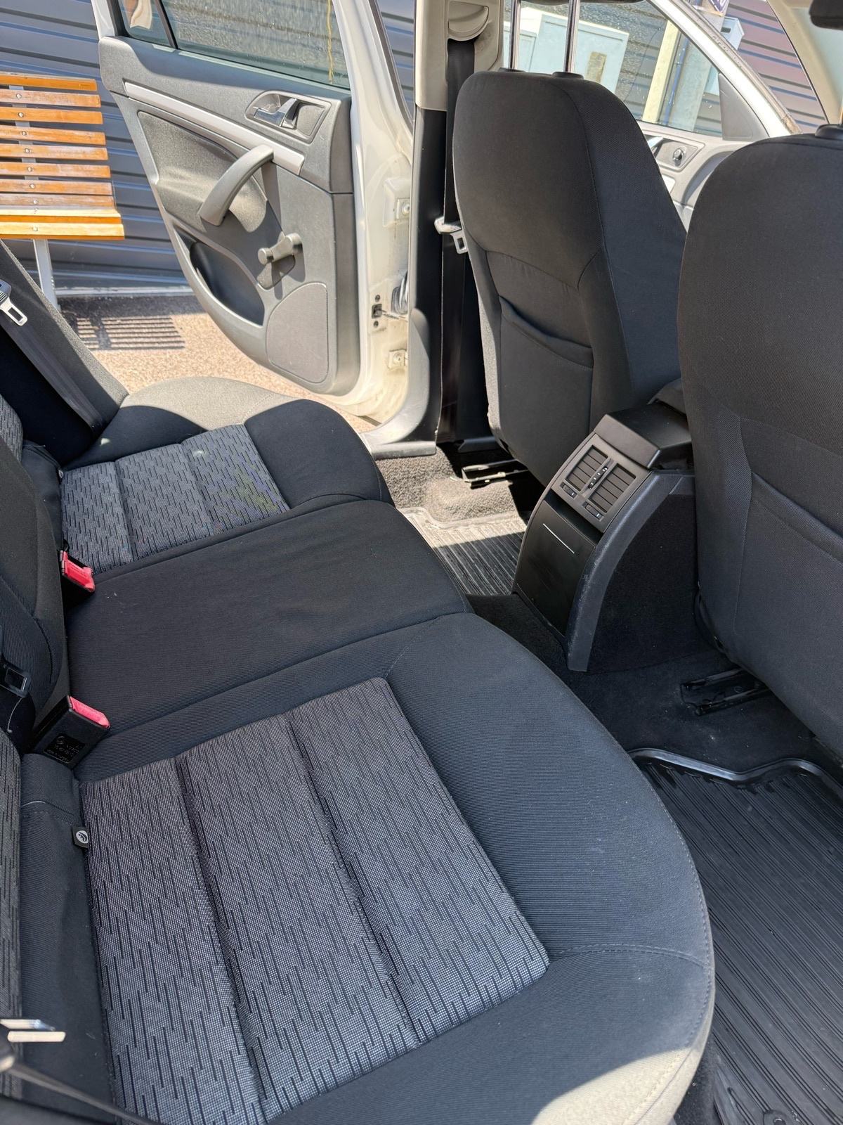 Škoda Octavia Combi 1,6 TDI, fotografija 10